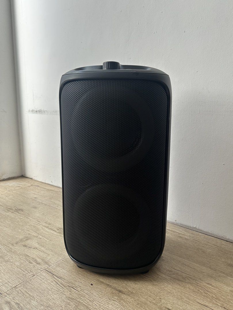 SKYWORTH Sound 2 Drum Party Speaker (Category: Soundbars, Speakers & Amplifiers) located in Imus. Submitted by jc.07 (Listing ID 1467898601, Image 1). Description: 💯 Negotiable Price ⭐️ Condition: Like New ⚠️ Issue: Missing Aux Input and USB Input (Cords can be bought 100-250 Php online) ✅ Included: Speaker, Two Microphones, Remote, Box .