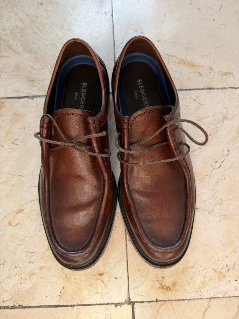 Sledgers Danilo Brown (Category: Dress Shoes) located in Manila. Submitted by goodbuysgoodbyes (Listing ID 1468057960, Image 1). Description: - Brand/Model: Sledgers Danilo - Size: EU 41 US 8 - Color: Brown No issues. Still looks new.