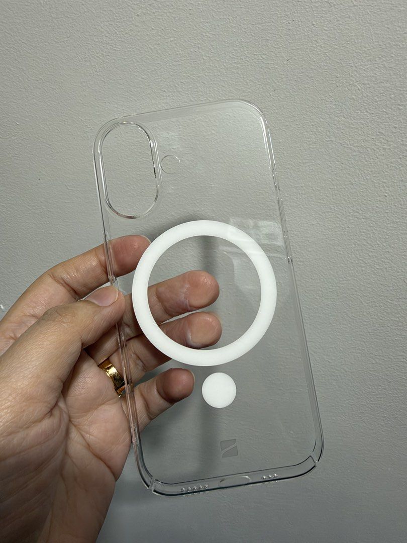 Slim case for iphone 17 (Category: Cases & Sleeves) located in Quezon City. Submitted by czarijay06 (Listing ID 1467959475, Image 3). Description: For sale slimcase signature unique For iphone 17 Hindi po nagamit. 800 pesos Cubao area .