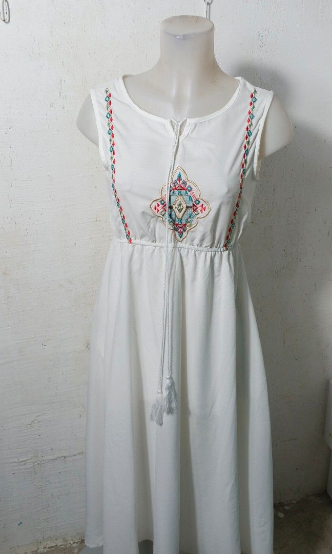 Small to Medium (Category: Dresses) located in Alfonso. Submitted by mistyguevarra (Listing ID 1467920053, Image 2). Description: Pwde Tiktok ,shapi or lalamove.