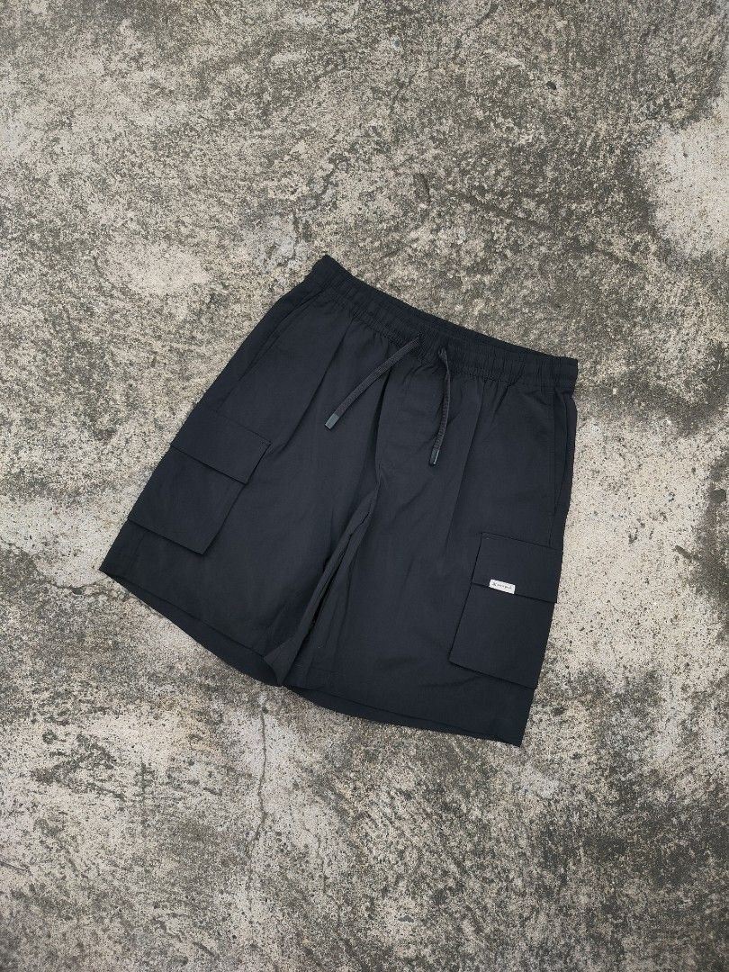 Snowpeak Nylon Cargo Short (Category: Shorts) located in Midsayap. Submitted by rogeandrei29987 (Listing ID 1468035806, Image 1). Description: 📌Snowpeak •M on tag •28-34 waist, 18 length, 11.5 LO •10/10 cr •No issue/As New MOP: Gcash Courier✈️: Flash Express Unli vouch/Vc with item Loc: Parang, Maguindanao❤️.