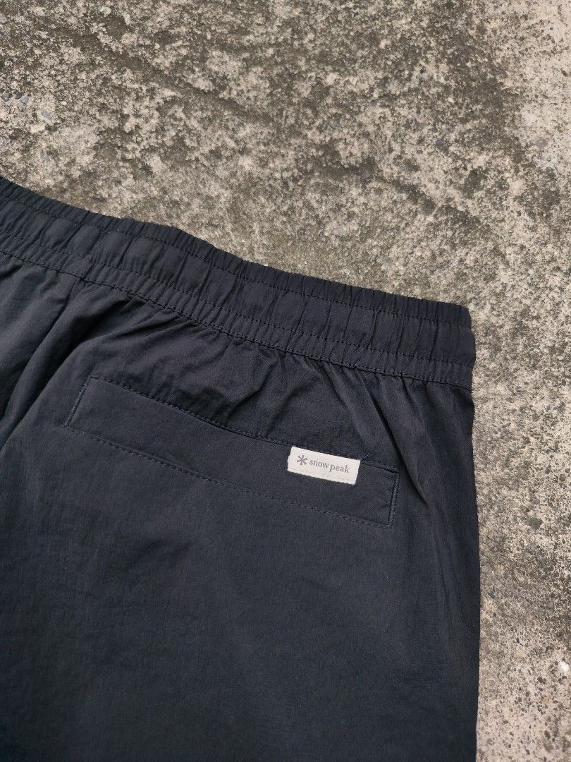 Snowpeak Nylon Cargo Short (Category: Shorts) located in Midsayap. Submitted by rogeandrei29987 (Listing ID 1468035806, Image 3). Description: 📌Snowpeak •M on tag •28-34 waist, 18 length, 11.5 LO •10/10 cr •No issue/As New MOP: Gcash Courier✈️: Flash Express Unli vouch/Vc with item Loc: Parang, Maguindanao❤️.