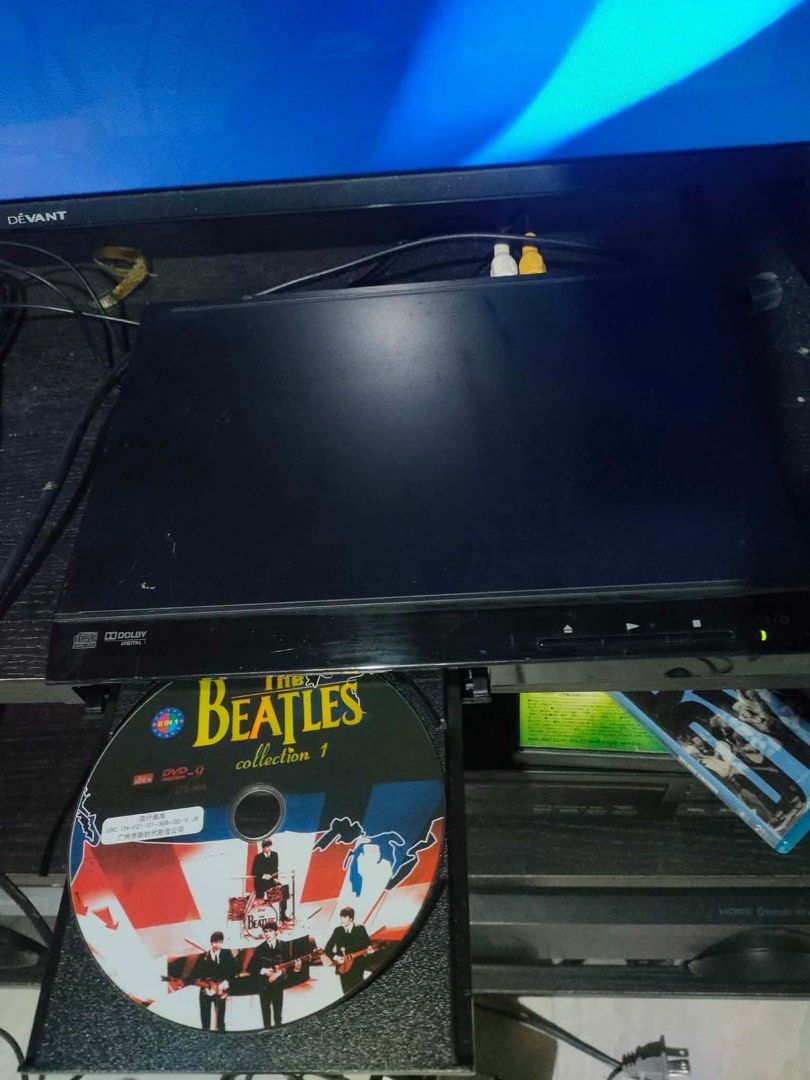 Sony DVP-SR20 CD/DVD Player (Category: Blu-Ray & Media Players) located in Malolos. Submitted by anthony_collectibles (Listing ID 1467907608, Image 2). Description: Good working condition 110Volts Sony DVP-SR20 CD and DVD player, black finish. Plays discs smoothly, tested and working properly. Manufactured in 2014, requires 100V power supply. Standard front buttons and disc tray. Rear panel has standard audio outputs. Compact footprint fits easil