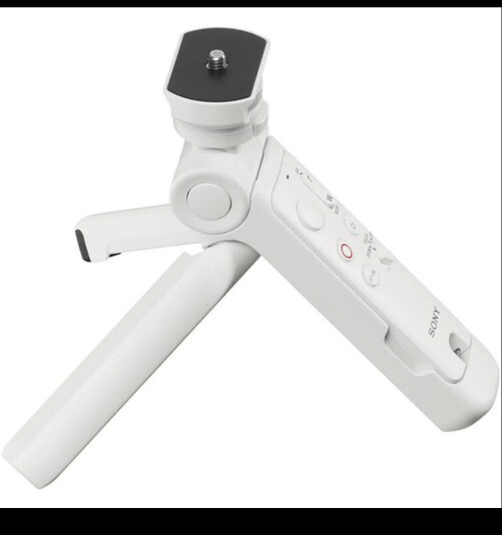 Sony GP-VPT3 wireless shooting grip w/ detachable remote (Category: Tripods & Monopods) located in Quezon City. Submitted by queen_momma26 (Listing ID 1467875773, Image 1). Description: - Authentic white Sony shooting grip with built-in Bluetooth remote - Quickly converts from a handheld grip into a stable tabletop tripod - Direct control for zoom, focus, and shutter right from the handle - Flexible positioning with 80-degree upward tilt, 90-degr