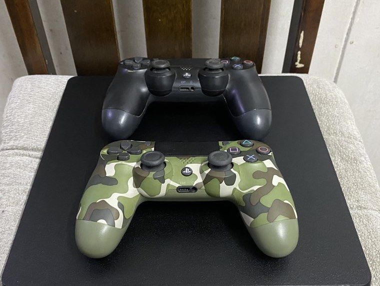 Sony PlayStation 4 Slim Console with 2 Controllers and Tekken 7 (Category: PlayStation) located in Quezon City. Submitted by lovedbymari (Listing ID 1467936418, Image 1). Description: Selling my son’s PSP since he doesn’t use it anymore. Message me if interested! 😊 Good condition Firmware Version 13.52 1TB Storage 2 Controller Free 1 Game (Tekken) 7 With HDMI cable Power cable.