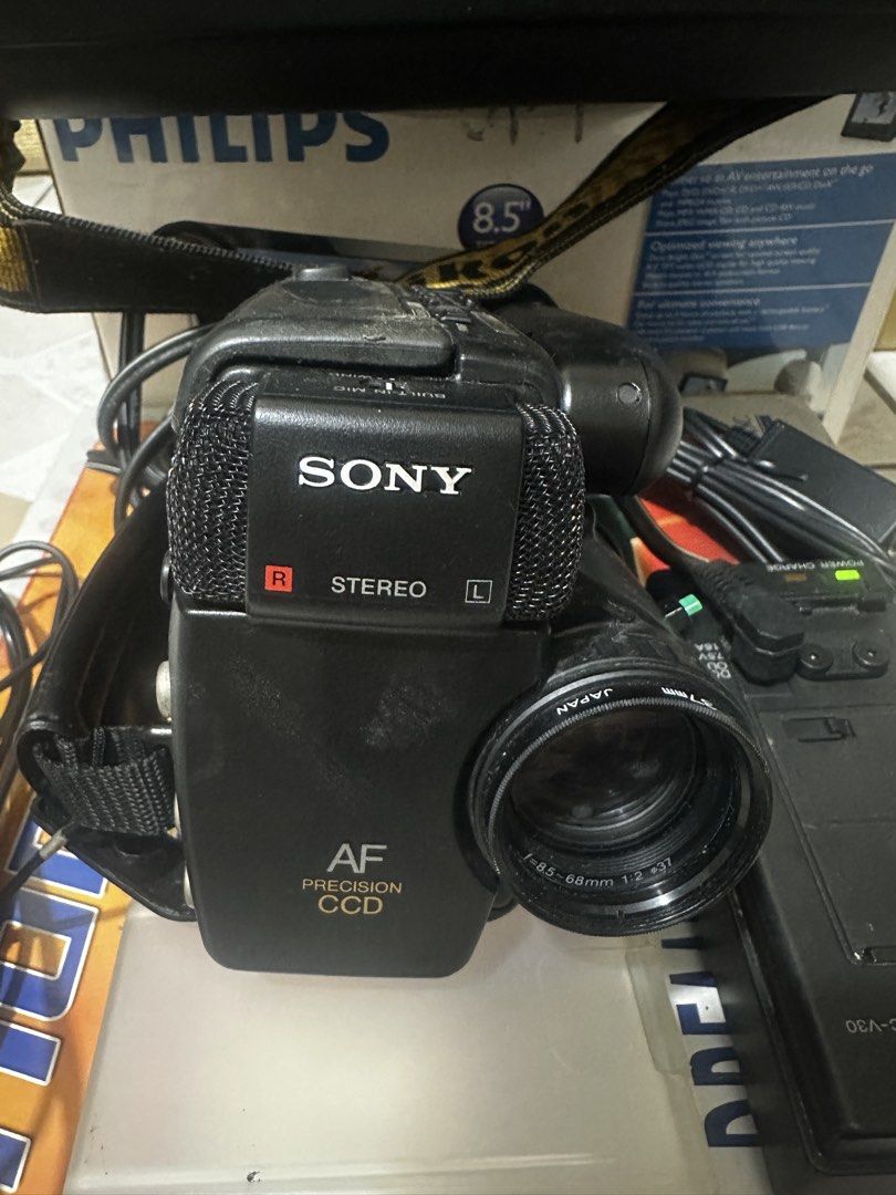 Sony Video 8 Camera Recorder CCD-TR75 (Category: Video Cameras) located in Manila. Submitted by macky2026 (Listing ID 1467938852, Image 2). Description: Vintage Sony Handycam CCD-TR75 8mm Camcorder Bundle (With Hard Case & Adapter) Price: ₱2,500 Selling a vintage, retro 1990s Sony Handycam CCD-TR75 Video Camera Recorder bundle which includes: • Sony Handycam CCD-TR75 Camera Body (AF Precision CCD) • Original Sony AC-V30 AC Power Adaptor / Battery