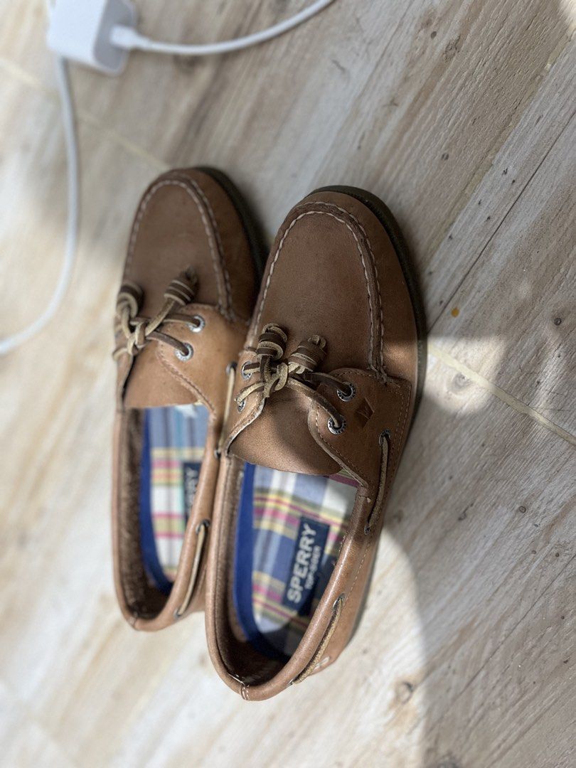 Sperry Authentic Original 2 eye boat shoes (Category: Loafers) located in Manila. Submitted by noahnoah28 (Listing ID 1467997879, Image 3). Description: Sahara colorway Fits 23.5-24cm. Used a couple of times only then stored. No box. Add 79 for sf .