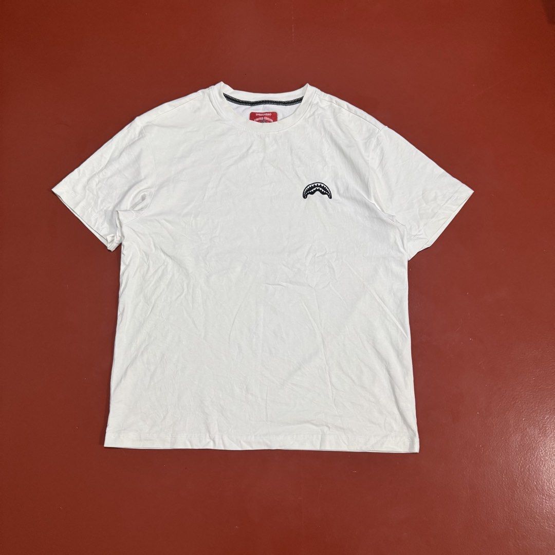 SPRAYGROUNDS SHIRT (Category: Tshirts & Polo Shirts ) located in Pasig City. Submitted by buzzthrifty (Listing ID 1468006565, Image 2). Description: SIZE M-L 22x27 EXCELLENT NEEDS WASH ONLY .