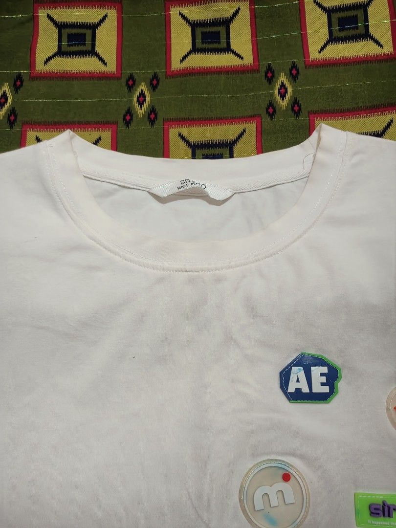 SR GQ Modern Multi-Badge Patch Tee (Category: Tshirts & Polo Shirts ) located in Lapu Lapu. Submitted by rebuild.arkives (Listing ID 1467932498, Image 2). Description: ‎SR GQ Modern Multi-Badge Patch Tee ‎ ‎📏 Size Guide (Inches): ‎Length: 28 ‎Width: 22 ‎ ‎Color: 10/10 ‎Condition: 10/10 ‎Issue: None ‎📝 Heads up: ‎• This is a thrift item so please manage your expectations. ‎• Color may slightly differ due to lighting. ‎• Washed and ready to wear.