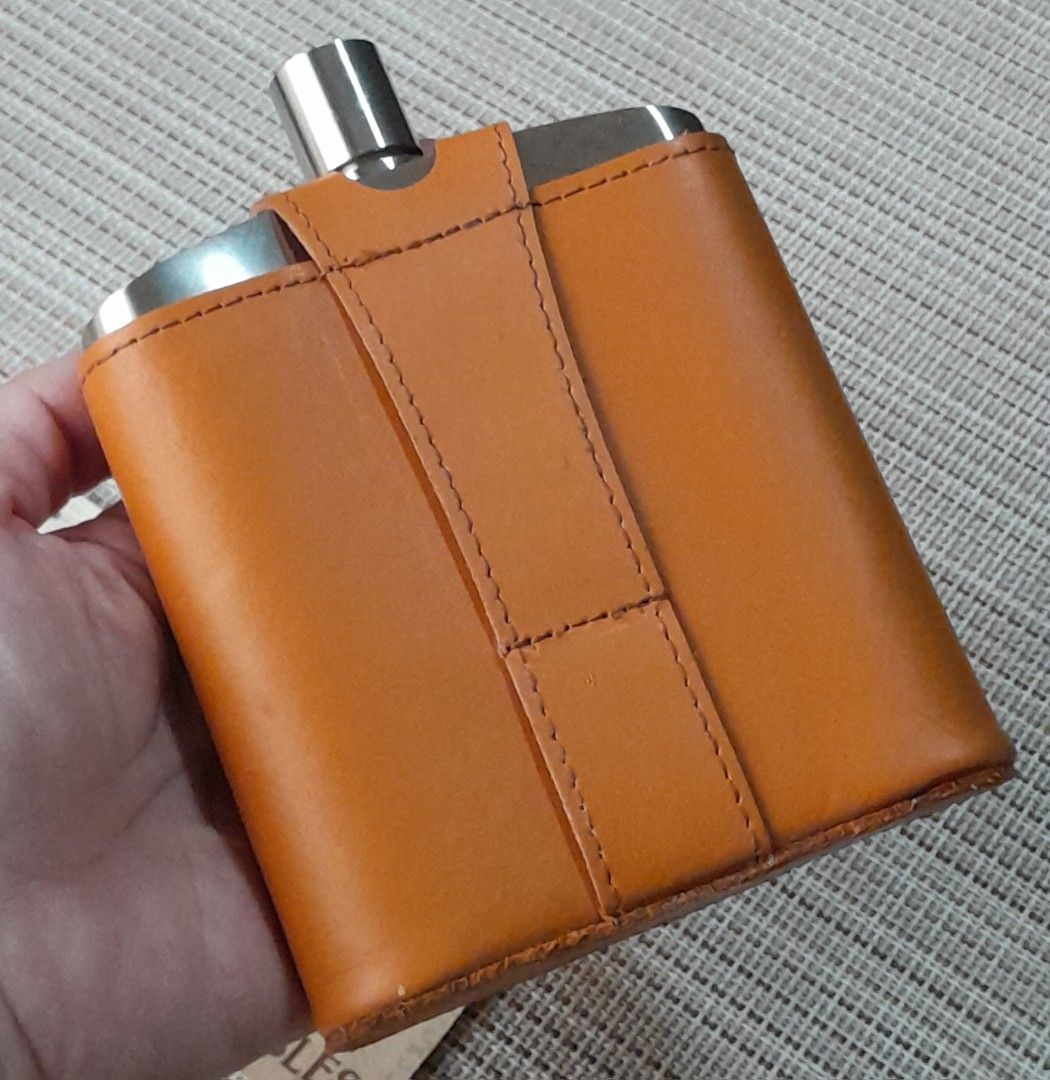 Stainless Steel Flask (Category: Vintage Collectibles) located in Las Pinas. Submitted by 84vintage (Listing ID 1467897021, Image 3). Description: Another Excellent gift idea for the Connoisseur. An elegant flask with Leather case. Actual photos posted. Please examine them carefully as they are part of the description. --📌 MUST READ Before Dealing with us 📌-- ⚠️Price is posted. No lowballs please. ⚠️Vintage items are only sold As Is Where Is. I