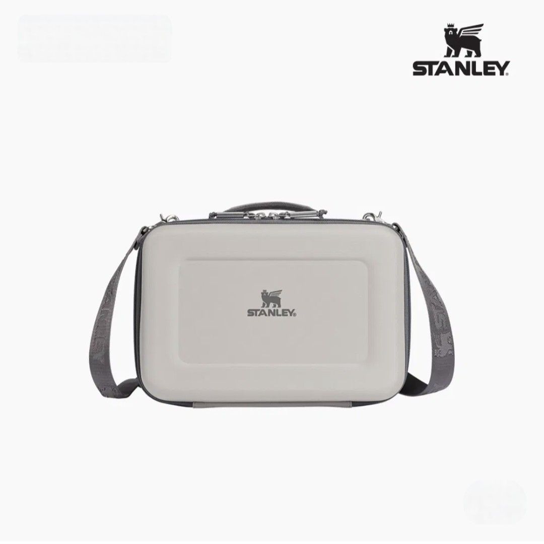 Stanley All Day Mini Lunch Box 4L Ash (Category: Food Organization & Storage) located in Cainta. Submitted by shopchelonline (Listing ID 1467878518, Image 1). Description: Stanley All Day Mini Lunch Box 4L Ash 🛒3,900.00 each(all in) + LSF 70%DP - NEW BUYER 50%DP - OLD BUYER RB: 15 DAYS AFTER DP; NETA 💎Pre-order - NO RUSH SHIPPING 💎Korea Pasabuy - NORMAL ETA 💎Colors may vary due to lighting. 💎Availability and price may vary 💎The outer case/b