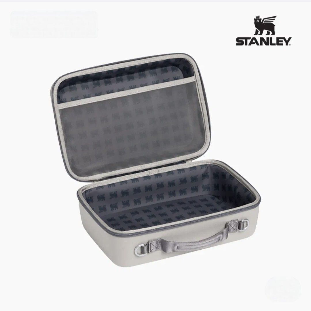 Stanley All Day Mini Lunch Box 4L Ash (Category: Food Organization & Storage) located in Cainta. Submitted by shopchelonline (Listing ID 1467878518, Image 3). Description: Stanley All Day Mini Lunch Box 4L Ash 🛒3,900.00 each(all in) + LSF 70%DP - NEW BUYER 50%DP - OLD BUYER RB: 15 DAYS AFTER DP; NETA 💎Pre-order - NO RUSH SHIPPING 💎Korea Pasabuy - NORMAL ETA 💎Colors may vary due to lighting. 💎Availability and price may vary 💎The outer case/b