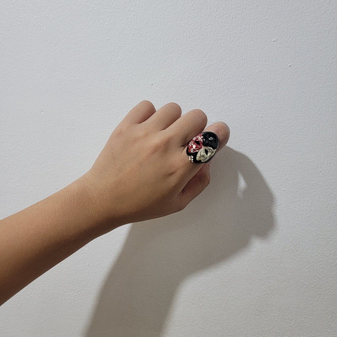 Statement Ring Mask Motif (Category: Rings) located in Quezon City. Submitted by akiyostudios (Listing ID 1467977762, Image 1). Description: .