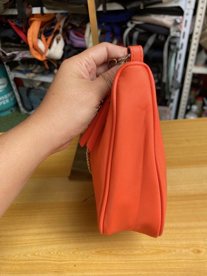 Steve madden shoulder bag (Category: Shoulder Bags) located in Davao. Submitted by jennicaestrella_1995 (Listing ID 1467981562, Image 3). Description: .