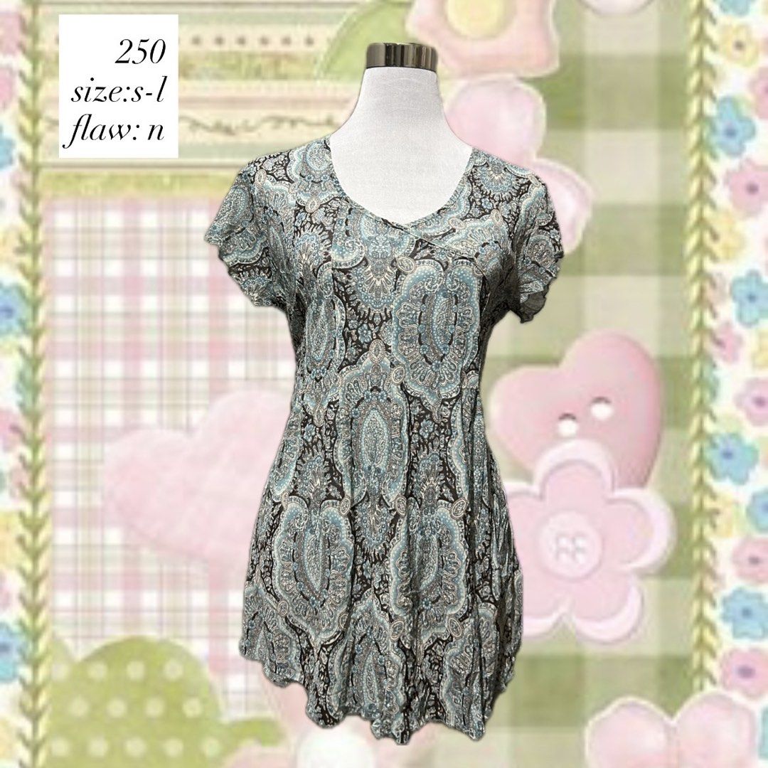 st.helena Paisley Print Top (Category: Blouses) located in Dagupan City. Submitted by matchaisinlove (Listing ID 1437623094, Image 1). Description: ‎╭──────────˙ . ꒷ 🍵 . 𖦹˙─╮ MINE:₱250 (first to pay) ‎╰─˙ . ꒷ 🍵 . 𖦹˙──────────╯ brand: St. Helena (SLIGHTLY SEE THRU) flaw: none size: freesize (back tie) 𝓶𝓸𝓭: 𝙹𝙽𝚃 𝓶𝓸𝓹: 𝚐𝚌𝚊𝚜𝚑 — Read my RULES! — thrifted so pls do manage your expectations. ❗no return & cancellation. 🌷feel free to pm m