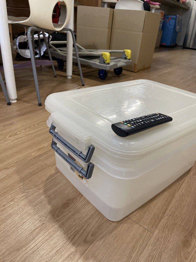 Storage boxes (Category: Stationery & School Supplies) located in Singapore. Submitted by ardent315 (Listing ID 1467933434, Image 3). Description: 2 large storage boxes $4x 2 @$8.