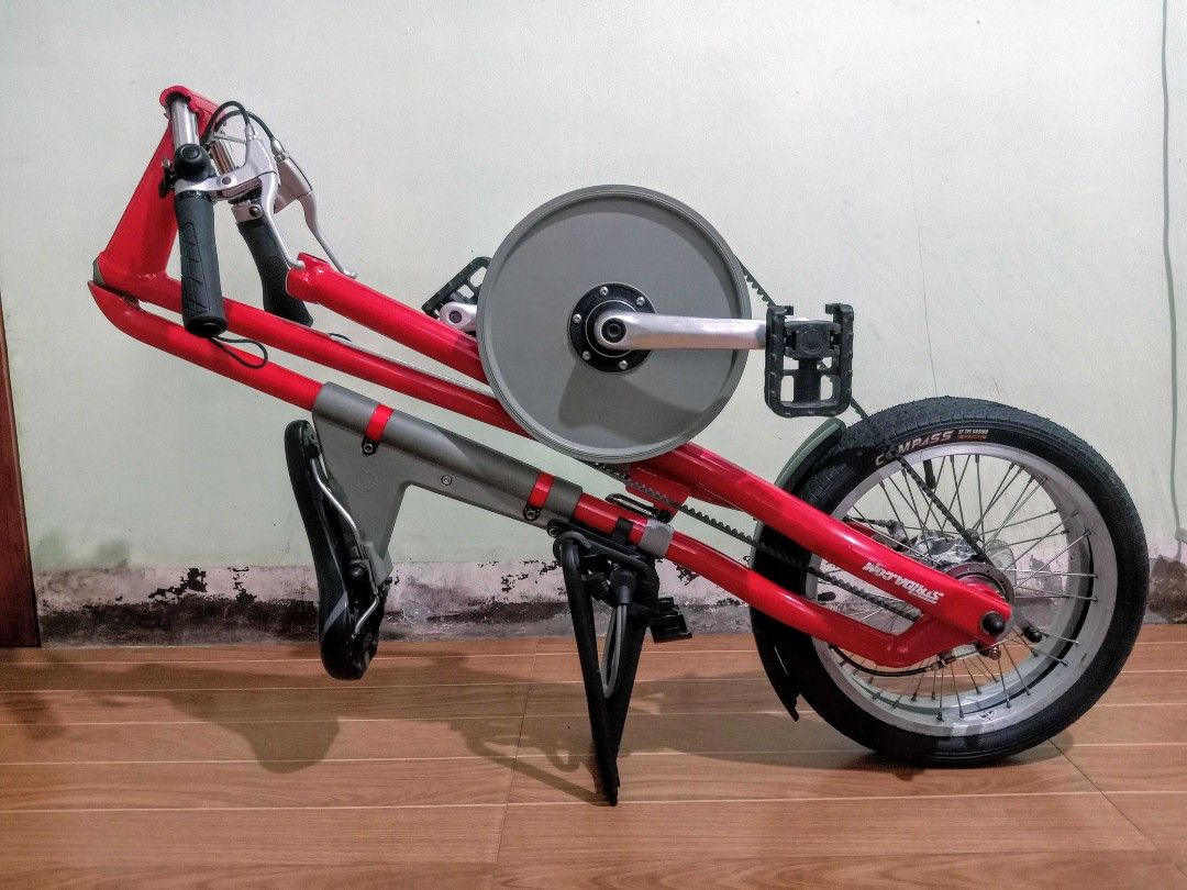Strida MK3 folding bike (Category: Bicycles) located in Paranaque City. Submitted by dogutz (Listing ID 1467983480, Image 3). Description: british Strida MK3 folding bike good as brand new all stock, all original made in England collector's item google for complete specs, images & videos -NO SWAP/ TRADE- tnx & God bless 🙏.