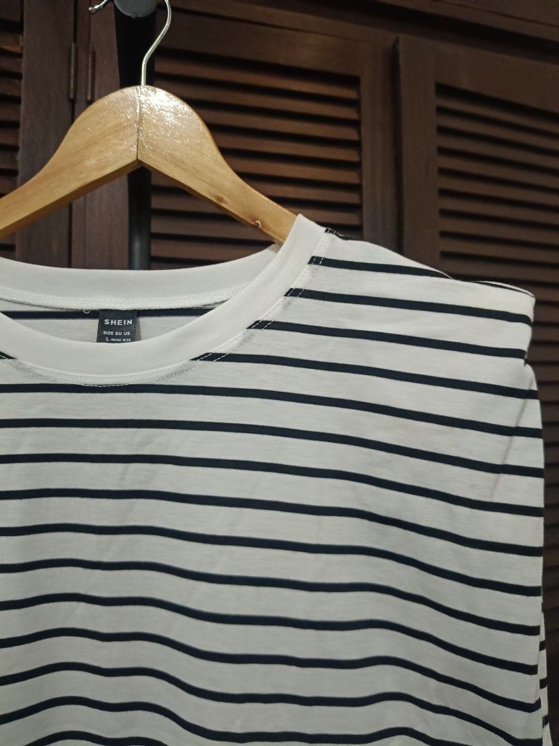 Striped Crew Neck Shirt (Category: Sleeveless) located in Manila. Submitted by byjrb (Listing ID 1468036251, Image 2). Description: 🛍️ Brand-new items from SHEIN, Emery Rose, Zaful & more! Size : Large 📦 Shipping: LBC / J&T / Lalamove 💸 MOP: GCash / BPI only DM for inquiries! 💌.