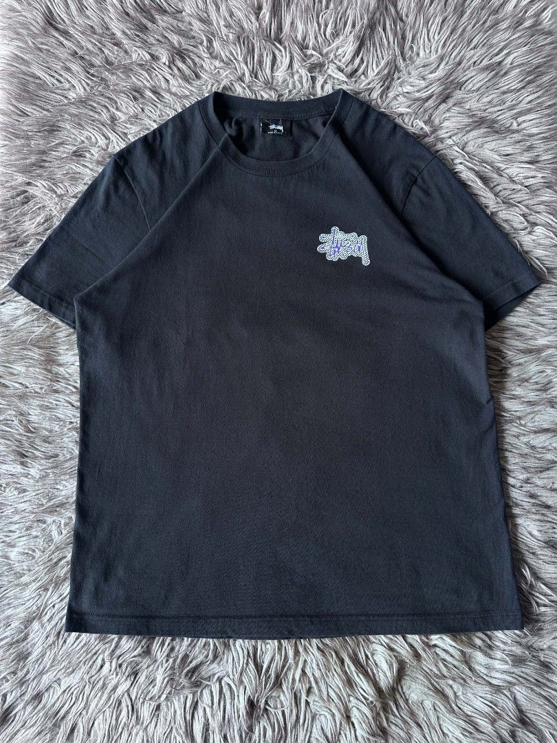 Stussy Checkers Tee (Category: Tshirts & Polo Shirts ) located in Ilagan. Submitted by kianluis (Listing ID 1467962884, Image 2). Description: Flawless✅ 100% Authentic/Original✅ Money back guarantee if proven fake✅ Excellent condition Color rate: 9.5/10 Issue: None Medium on tag width 20.5 length 27.