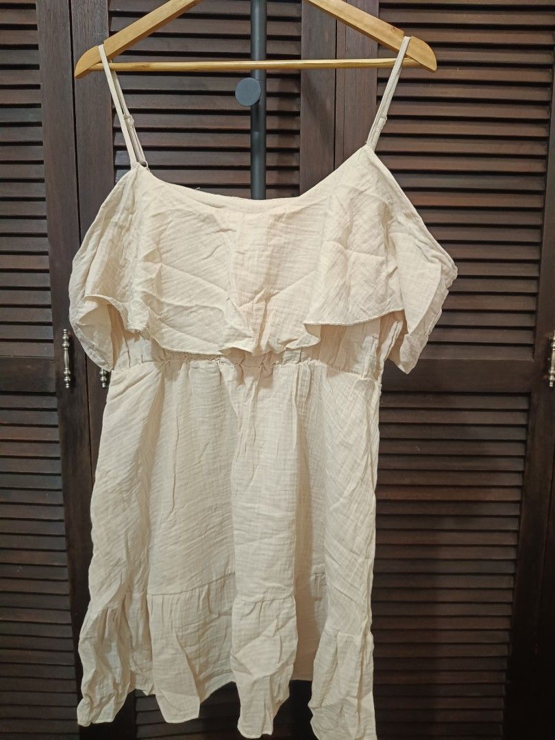 Summer Dress in Beige (Category: Dresses) located in Manila. Submitted by byjrb (Listing ID 1468040778, Image 1). Description: 🛍️ Brand-new items from SHEIN, Emery Rose, Zaful & more! Size : Med to Large 📦 Shipping: LBC / J&T / Lalamove 💸 MOP: GCash / BPI only DM for inquiries! 💌.