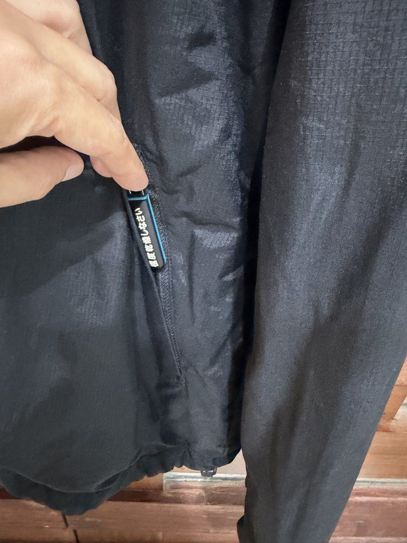 Superdry Original Windcheater Japan Jacket Black Blue (Category: Coats, Jackets and Outerwear) located in Marikina City. Submitted by lucassantiano (Listing ID 1467865419, Image 3). Description: - Authentic Superdry Original Windcheater Japan jacket - Color: Black with vibrant bright blue inner fleece lining and zippers - Multi-layer front zip closure with ribbed inner collar and cuffs - Attached hood with adjustable drawcords - Signature branded