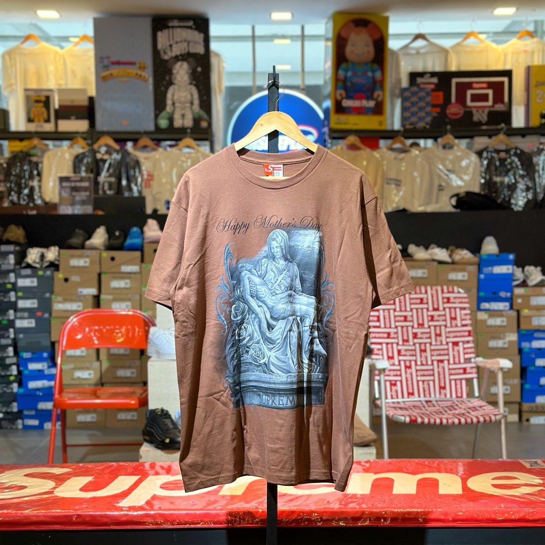 Supreme FW26 Tears Tee Brown (Category: Tshirts & Polo Shirts ) located in Quezon City. Submitted by inside_plug (Listing ID 1467903276, Image 1). Description: For Sale Supreme FW26 Tears Tee Brown - Large Brandnew Dm us to purchase.