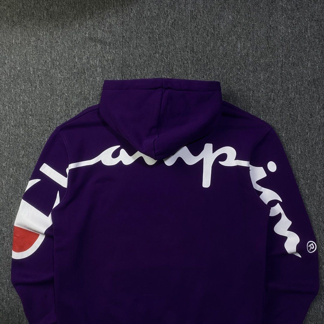 SUPREME x CHAMPION (Category: Coats, Jackets and Outerwear) located in Manila. Submitted by aym_fortunate (Listing ID 1468037990, Image 2). Description: EXCELLENT CONDITION. DIMES. WIDTH : 23.5 LENGTH : 28 SIZE : LARGE TO XL ISSUE : NONE EMBROID SUPREME SCRIPT ON HOOD. BIG LOGO. NEGOTIABLE FOR SURE BUYER..