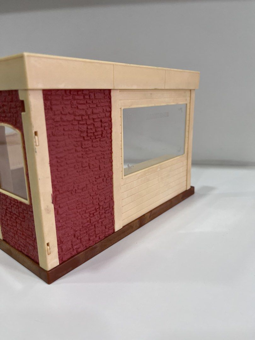 Sylvanian Families Hamburger Restaurant Shell Only (Category: Everything Else Others) located in Manila. Submitted by mzn27 (Listing ID 1467946917, Image 3). Description: Sylvanian Families Hamburger Restaurant Shell Only Used good condition with few flaws as seen in photos P900 + SF MOP - Gcash or BPI SF - c/o Buyer within Metro Manila only.