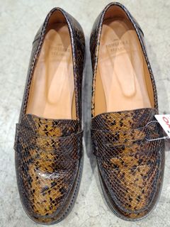 (Category: ) located in . Submitted by tokyothriftstore (Listing ID 1467896144, Image 1). Description: .