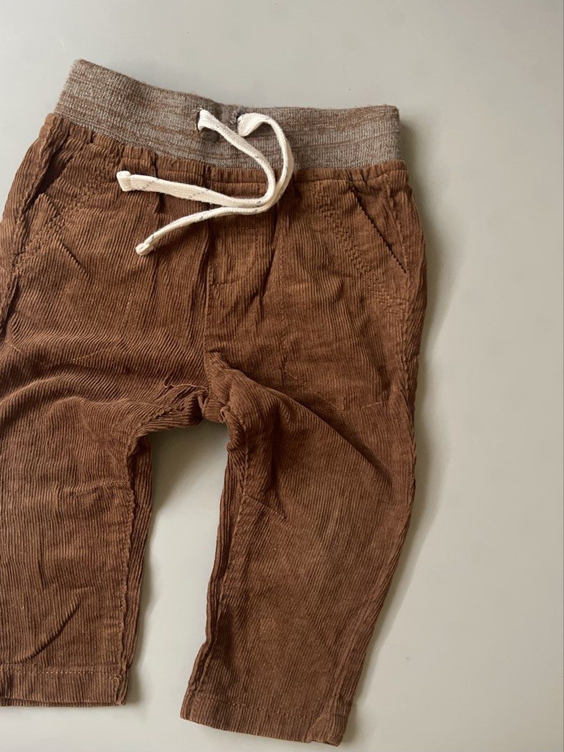 take all bottoms & romper (Category: Babies & Kids Fashion) located in Bacoor. Submitted by seven_steal (Listing ID 1467913723, Image 3). Description: split/aspack prio aspack 3-12mos .