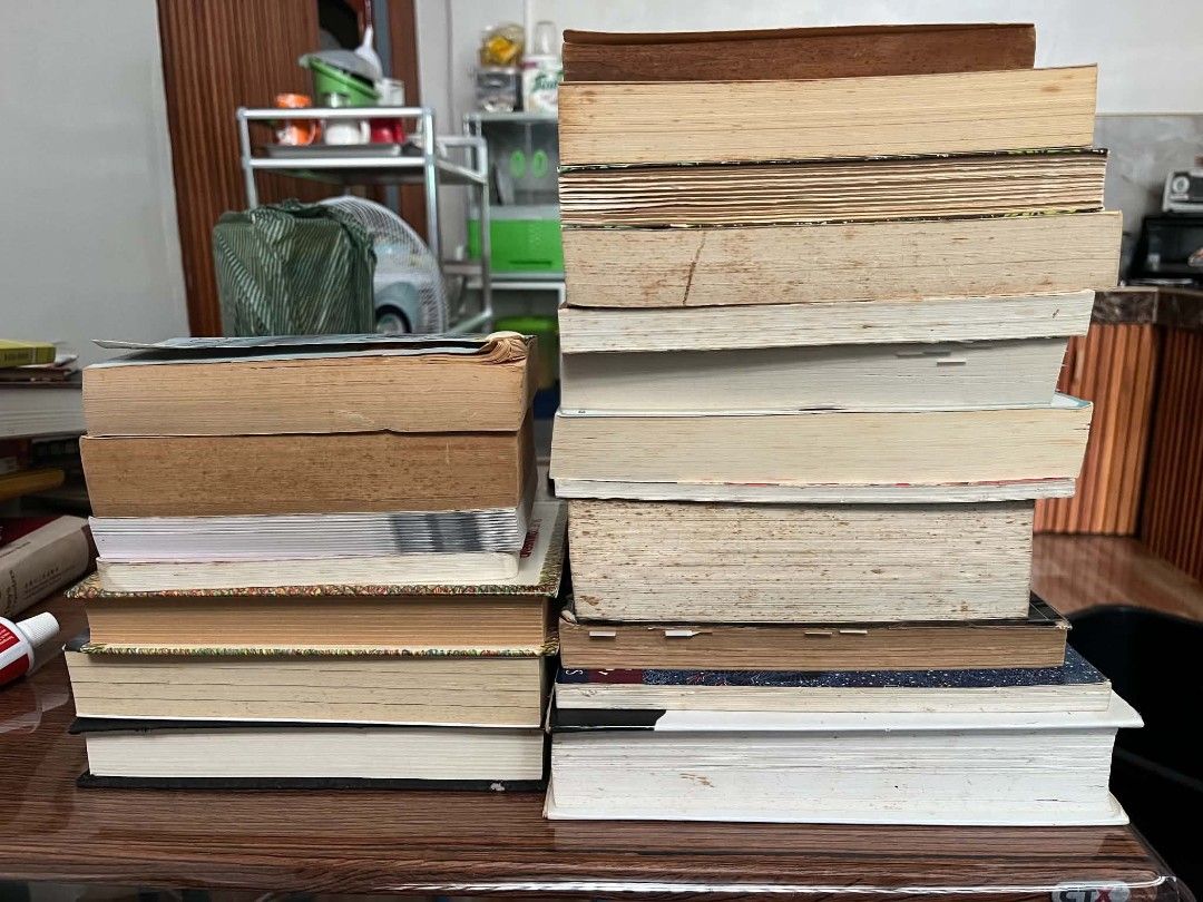 Take All free books (Category: Magazines) located in Manila. Submitted by meicy_wndr (Listing ID 1467856008, Image 2). Description: 📌 Condition: * Pre-loved books with varying conditions. * Some books have yellowing pages, worn edges, and visible signs of use due to age. * Some covers may have scratches, creases, or other minor wear. * Still suitable for reading, depending on the condition of each book. 💝 FREE 📍 Davao City ♻️ Hoping these book