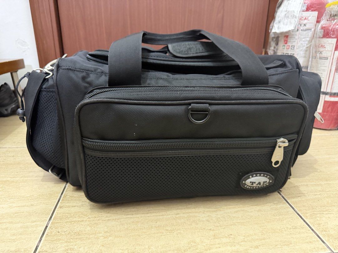 Tap range shooting bag (Category: Camera Bags & Carriers) located in Mandaluyong City. Submitted by ryugarage (Listing ID 1467973842, Image 2). Description: Range bag Practical shooting Competition bag 9 pockets see pictures.