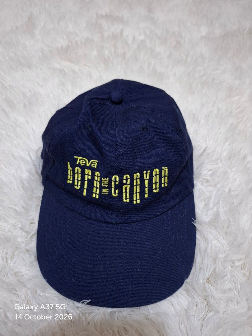 Teva dadhat (Category: Caps & Hats) located in Manila. Submitted by thriftfinds_tagum (Listing ID 1467991075, Image 2). Description: Teva dadhat Excellent condition one size Adult 100% cotton Embroidered belt strap adjustment 350.⁰⁰.
