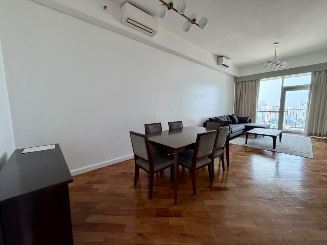 The Manansala, Rockwell: 2BR Unit for Rent! (Category: Apartments & Condos) located in Makati City. Submitted by aira.realestateph (Listing ID 1467895918, Image 2). Description: ⚜️ 2BR Unit in Manansala, Rockwell! FOR LEASE: ₱ 125,000 inclusive of dues and parking Floor Area: 116 sqm. 2 Bedrooms 2 Toilet & Bath 1 Parking Fully Furnished • Nicely furnished and high ceiling unit • Balcony in living area • Master’s bedroom ensuite toilet & bath • Ma