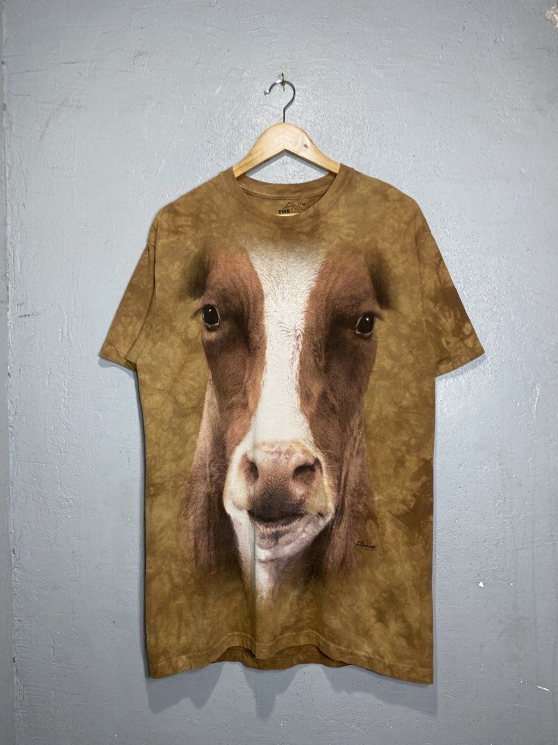 The Mountain Cow Face Graphic Tee Brown Size M (Category: Tshirts & Polo Shirts ) located in Bacong. Submitted by crommermann (Listing ID 1467922772, Image 1). Description: The Mountain 🏷️ + 90 shipping fee -Dimes Width 21 Length 32 -Condition 9.5/10 -Color Rate 9.5/10 Excellent Condition Color may vary due to lightning Very Presentable when Worn Need Wash Pm/Dm Visayas Dumaguete loc J&T Courier Express 🚛🚛🚛.