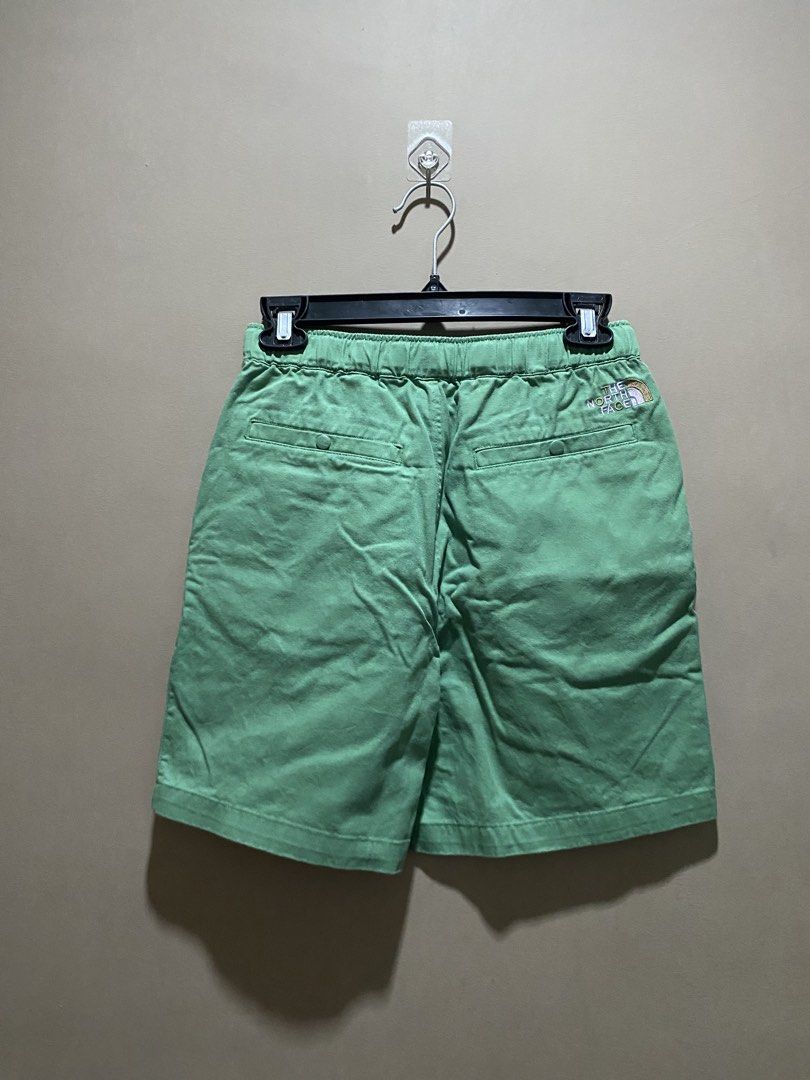 The North Face (Category: Shorts) located in Iloilo. Submitted by yulostreet.thrift (Listing ID 1467981442, Image 3). Description: The North Face x Clot Size XS on tags Complete tags 28-30 waist 17 length 11 leg opening Features an embroidered spellout on the front and back, belted shorts. 9.7/10 CR Excellent condition.