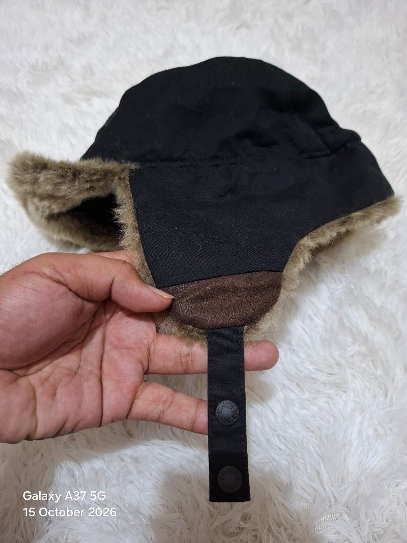 The North Face Frontier Cap (Category: Caps & Hats) located in Manila. Submitted by thriftfinds_tagum (Listing ID 1468016023, Image 2). Description: The North Face Frontier Cap Excellent condition one size Adult with ear flap ideal for cold weather conditions Adjustable strap with front patch logo no issue 550.⁰⁰.