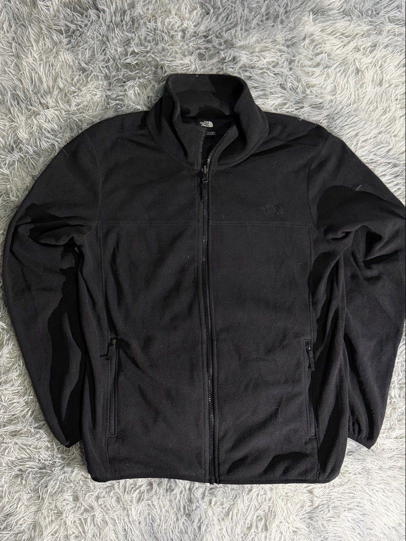 The North Face Full‑Zip Fleece Jacket (Category: Coats, Jackets and Outerwear) located in Manila. Submitted by renzfitfinds (Listing ID 1467863946, Image 1). Description: Pm for interested..