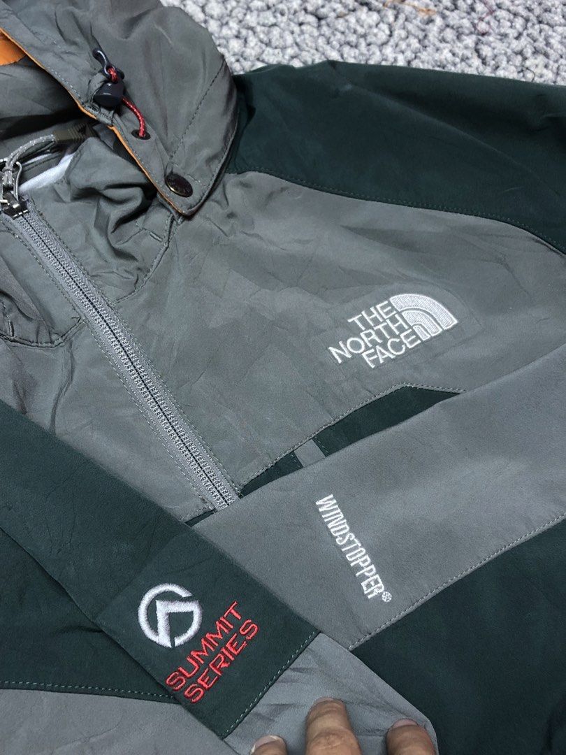 The North Face Summit Series Lightweight Windbreaker (Category: Hoodies) located in Tayabas. Submitted by retro.rags69 (Listing ID 1467845370, Image 3). Description: • Excellent condition • Color rate: 9.3/10 • width: 21 • length: 26 • Issue: 2 minimal scratch • Embroid Logo Design • Two-tone Colorway • Best Fit: Medium.