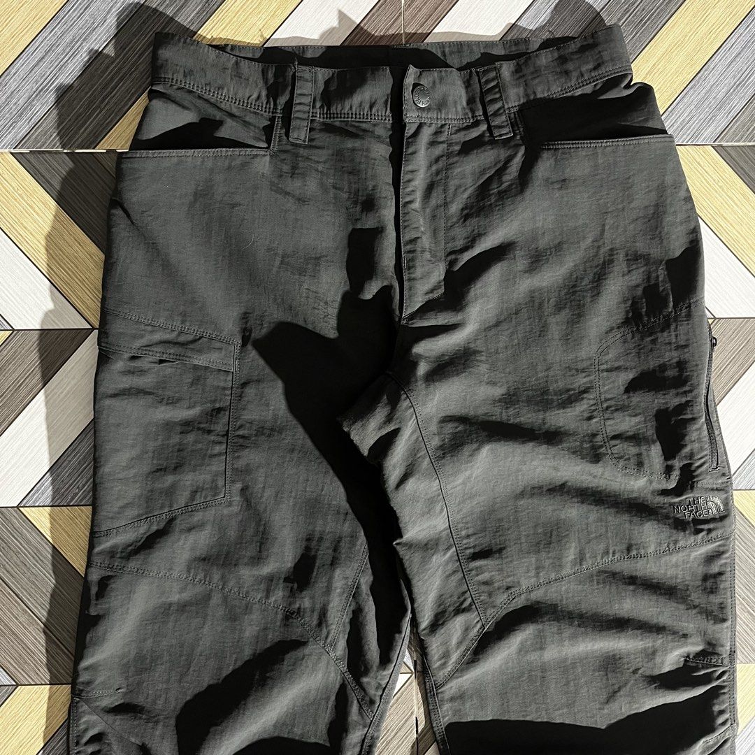 The North Face Trekking Pants (Category: Activewear) located in Daraga. Submitted by th3cliquejunks (Listing ID 1467894716, Image 2). Description: The North Face Trekking Pants Tagged Size: 32” Condition: 9.5/10 No major flaw Measurement: Waist: 32” Length: 40” Hem: 9” - 1,480 Dm!.