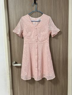 (Category: ) located in . Submitted by enchantyourcloset (Listing ID 1467846819, Image 1). Description: .