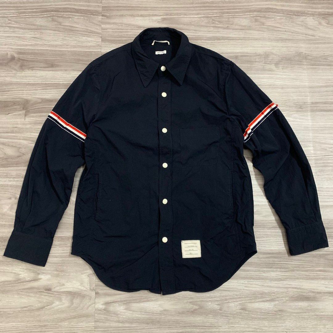 Thom brown (Category: Formal Shirts) located in Cavite. Submitted by yobubsss (Listing ID 1468050432, Image 1). Description: Size (2) 21w 28L Good condition Issue botones kumakapit panaman see last 2pic.