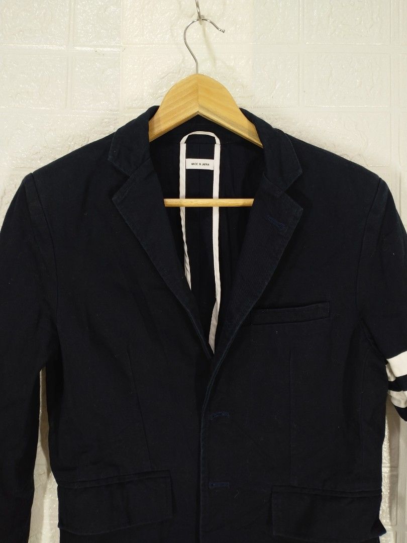 THOM BROWNE BLAZER (Category: Coats, Jackets and Outerwear) located in Baguio. Submitted by dansteals (Listing ID 1468042502, Image 2). Description: 25 x 20 MEDIUM MISSING BUTTONS ONLY.