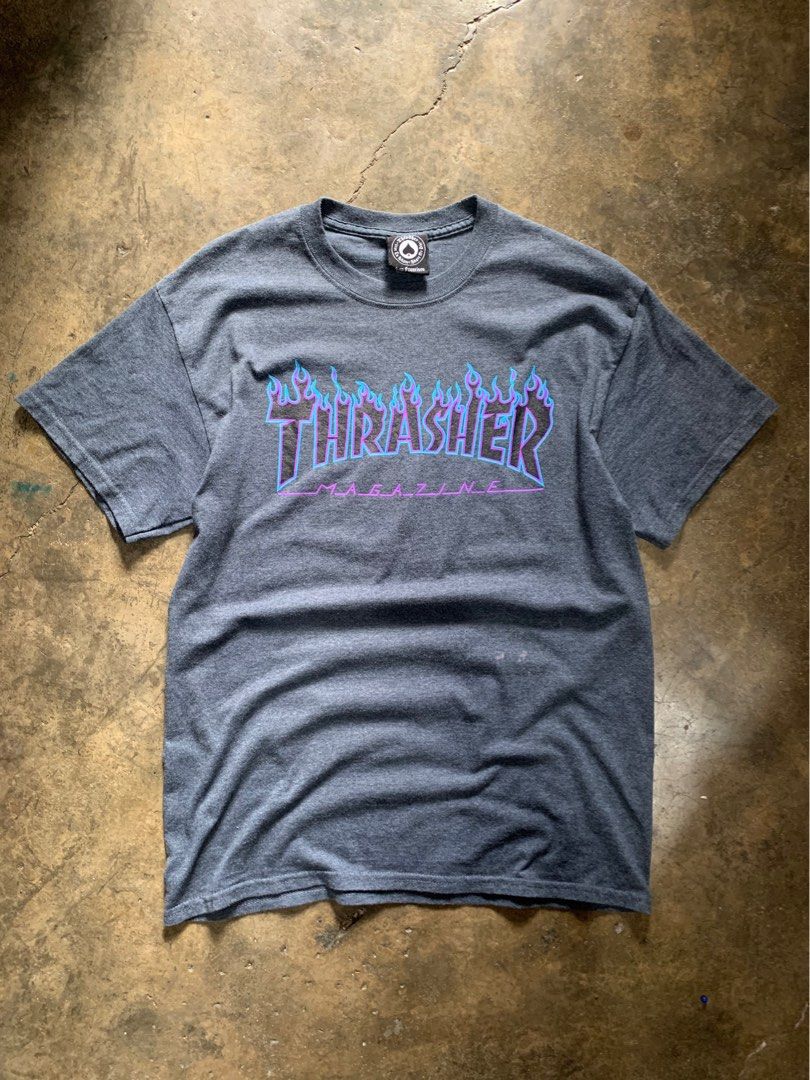 Thrasher Magazine Flame Logo T-Shirt Grey Medium (Category: Tshirts & Polo Shirts ) located in Valenzuela. Submitted by jaejoe (Listing ID 1467908409, Image 1). Description: Size: Medium - Large Issue: Stain Location: Caybiga, North Caloocan Courier: JNT Express.