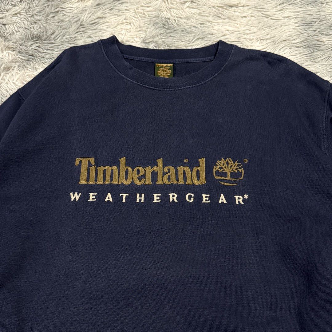 Timberland Sweater (Category: Coats, Jackets and Outerwear) located in Mandaluyong City. Submitted by iamkageki (Listing ID 1467949226, Image 3). Description: Sz L-XL 24x27 Issue: need wash due to storage.