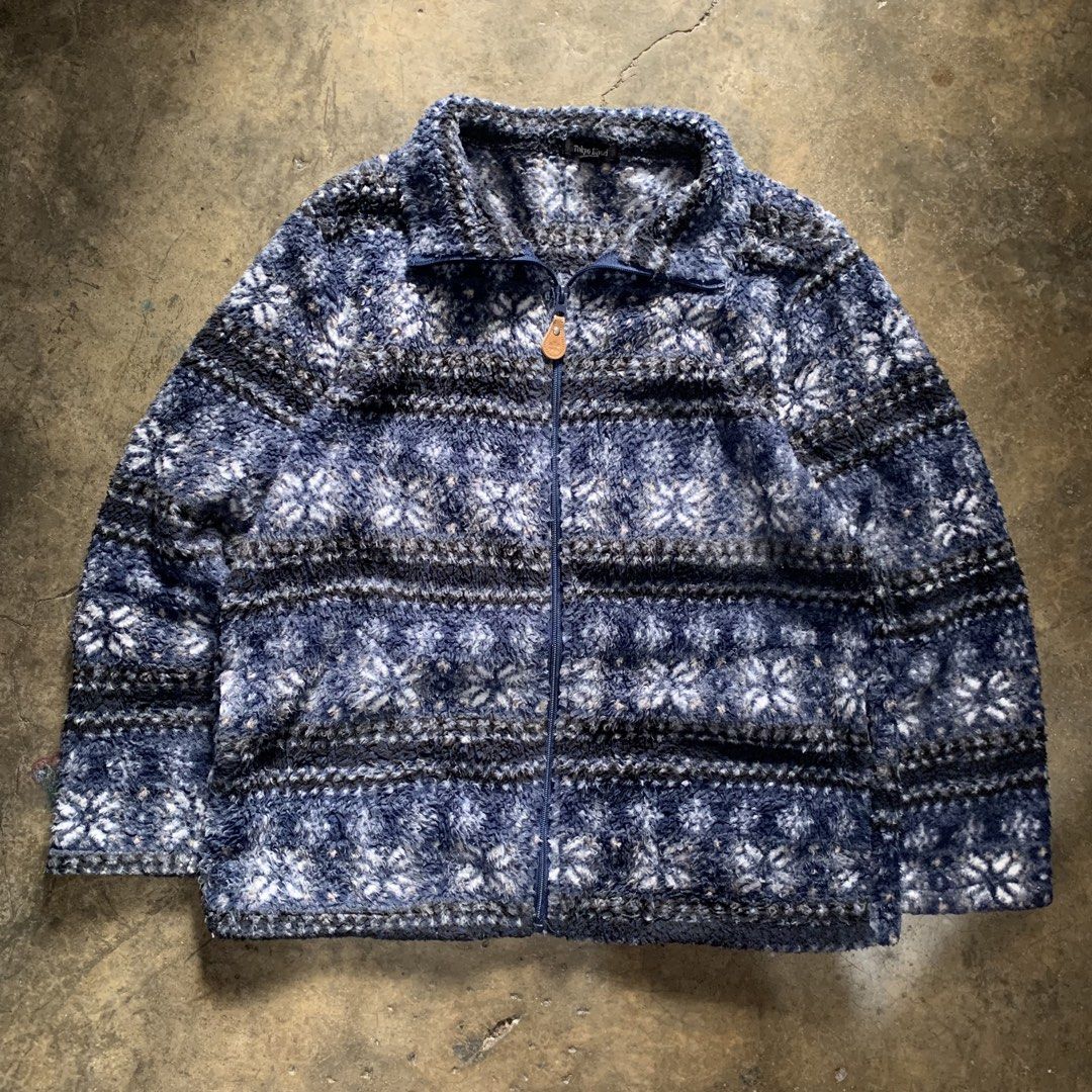 Tokyo Eiyori Blue Nordic Pattern Fleece Zip Jacket (Category: Coats, Jackets and Outerwear) located in Valenzuela. Submitted by jaejoe (Listing ID 1467907504, Image 1). Description: Size: Medium Issue: No Issue Location: Caybiga, North Caloocan Courier: JNT Express.