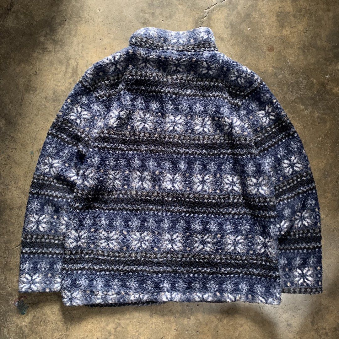 Tokyo Eiyori Blue Nordic Pattern Fleece Zip Jacket (Category: Coats, Jackets and Outerwear) located in Valenzuela. Submitted by jaejoe (Listing ID 1467907504, Image 3). Description: Size: Medium Issue: No Issue Location: Caybiga, North Caloocan Courier: JNT Express.