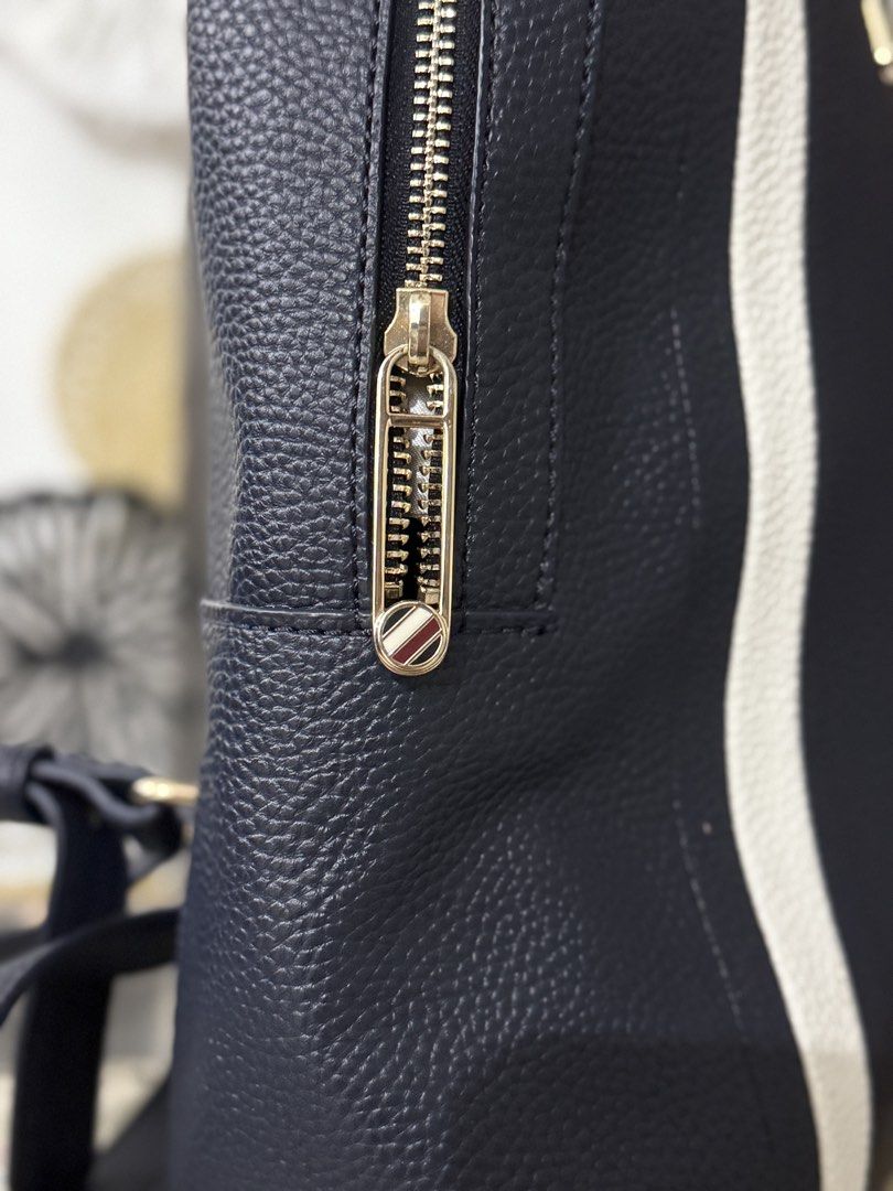 Tommy Hilfiger Backpack (Category: Backpacks) located in Cainta. Submitted by angellyy_ (Listing ID 1467891230, Image 3). Description: Tommy Hilfiger Backpack Small - Semi Med Spacious Pebbled Leather Adjustable Strap Condition 10/10 No flaws.