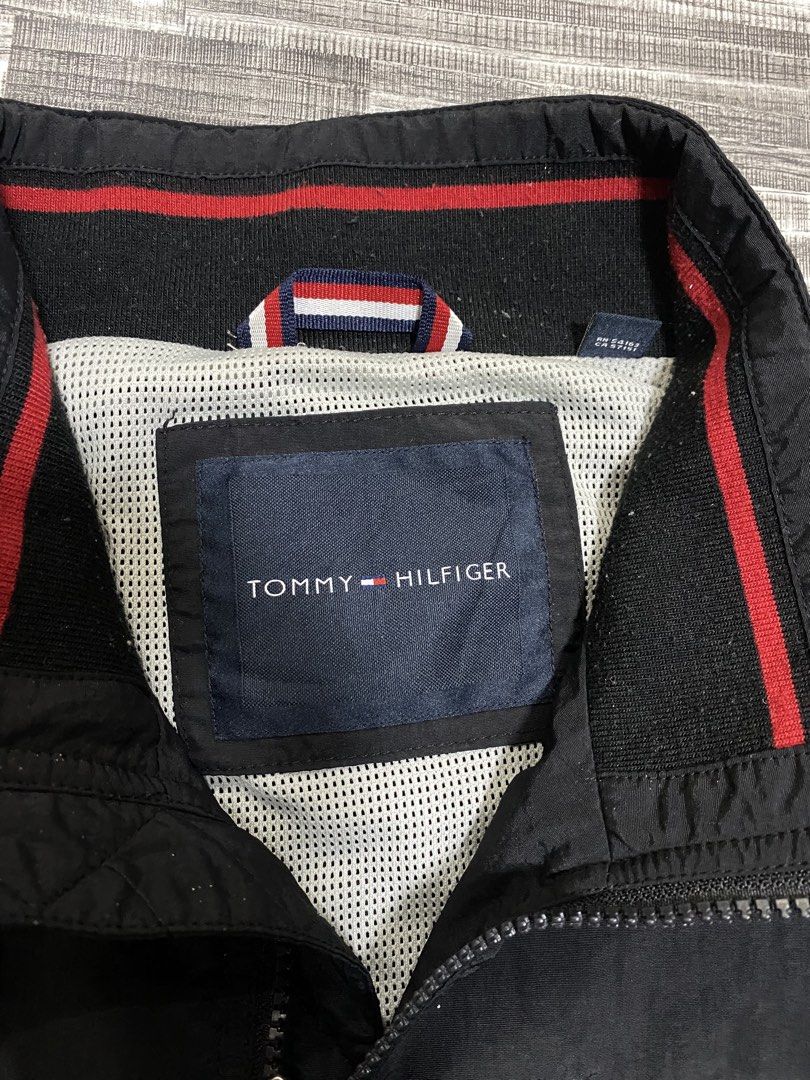 TOMMY HILFIGER JACKET 😍 (Category: Coats, Jackets and Outerwear) located in Orani. Submitted by ayo.magi (Listing ID 1467975296, Image 3). Description: FAV PIECE SUPER GANDA PSG KOTO E😂😂.