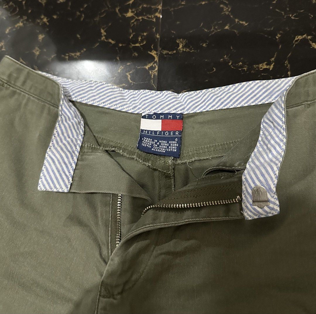 Tommy Hilfiger Shorts (Category: Shorts) located in Taguig. Submitted by _chihiro (Listing ID 1467854687, Image 2). Description: rfs: gained weight 🏋🏼‍♀️🫶🏼 waist size is 25-26.